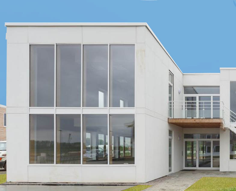 Menuiserie-Riche-murs-rideaux-facade-arriere-bois-aluminium-blanc-T.jpg