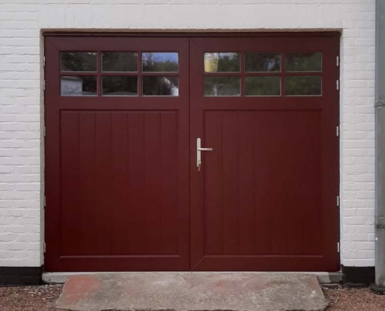 Menuiserie-Riche-double-porte-garage-bordeau-vitrages-imposte-ww.jpg