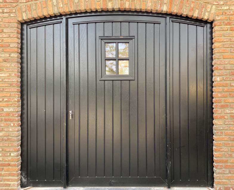 Menuiserie-Riche-double-triple-porte-garage-renovation-ww.jpg