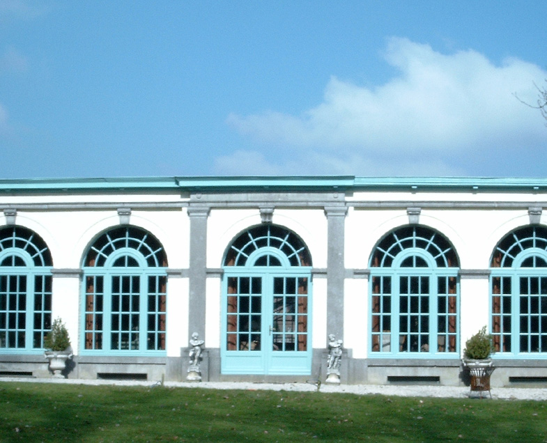 Menuiserie-Riche-porte-patrimoine-double-orangerie-imposte-turquoise.jpg