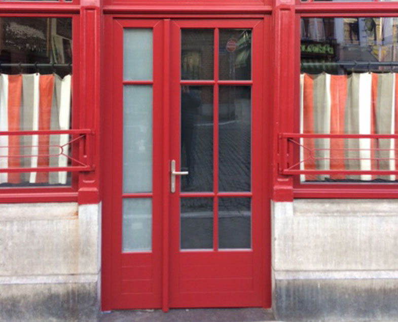 menuiserie-riche-portes-teintes-couleurs-peintures-RAL-rouge.jpg